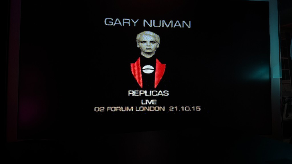Gary Numan Replicas Live as MSX pixel art